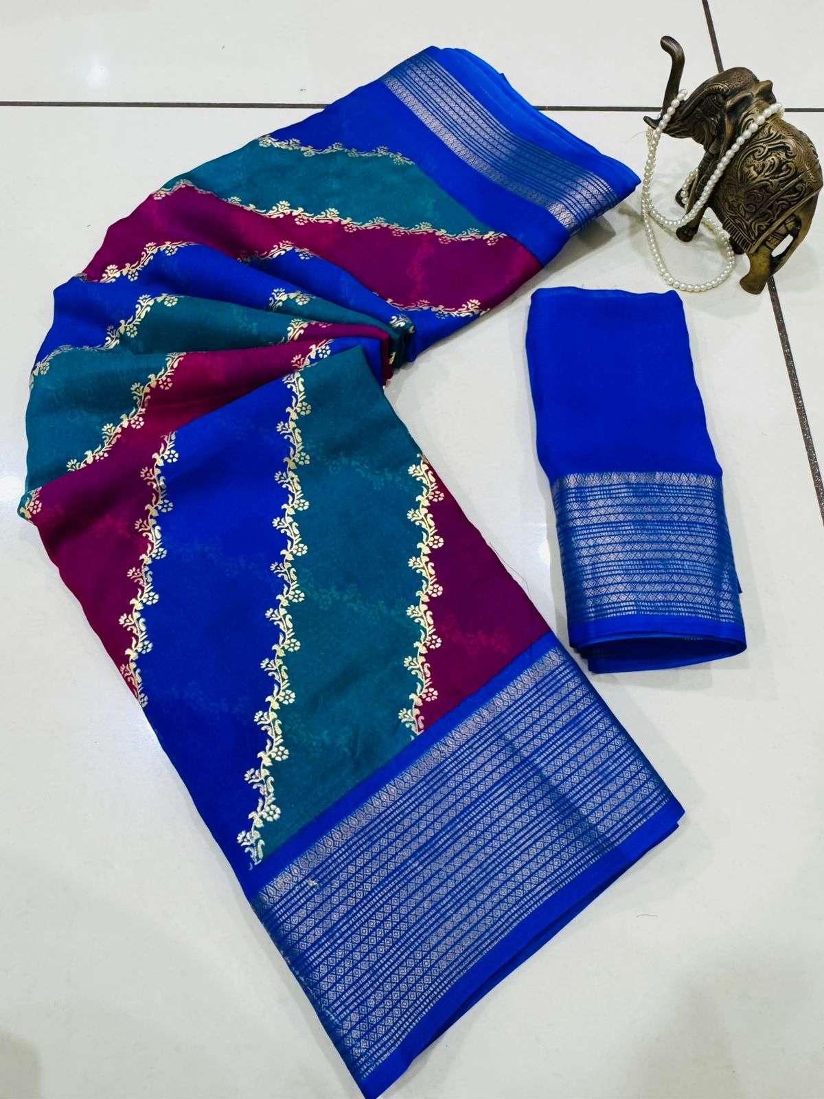 Marshmallow Matte Georgette Rangkat Saree