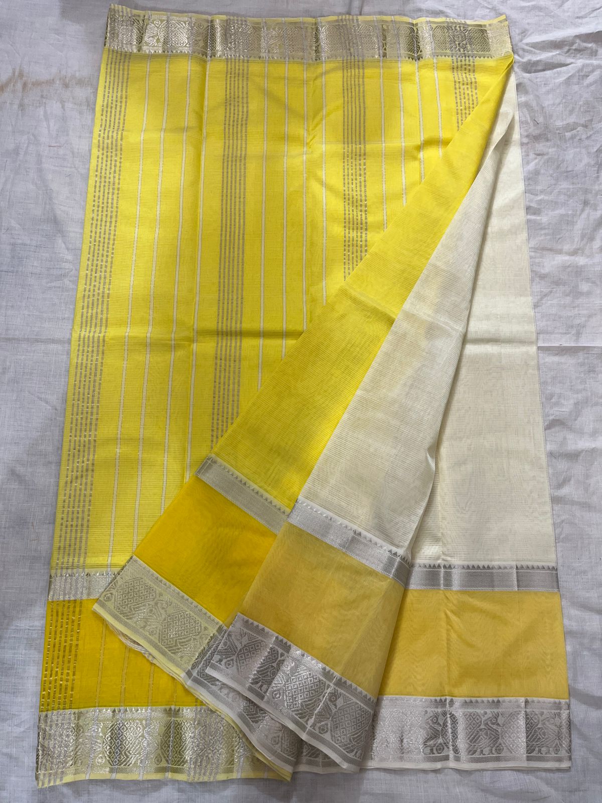 Nara brahmani inspired Mangalagiri pattu saree