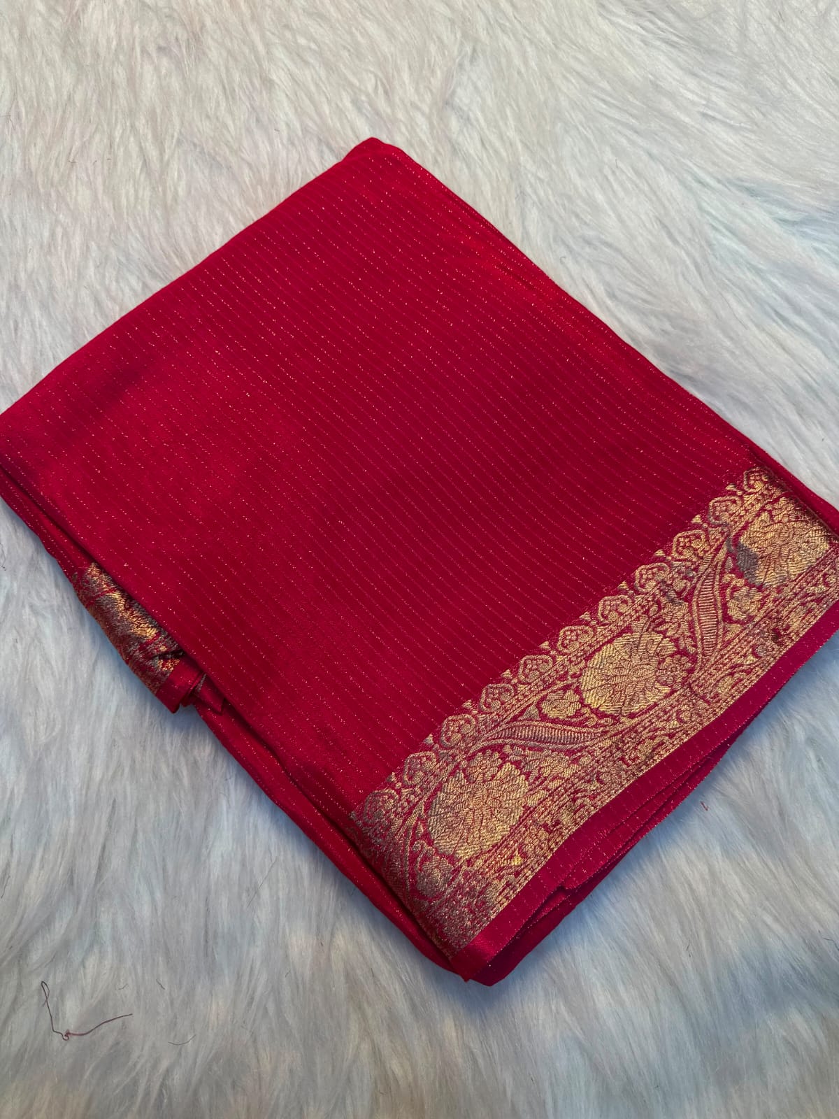 Pure chinnon flower jacquard zari saree