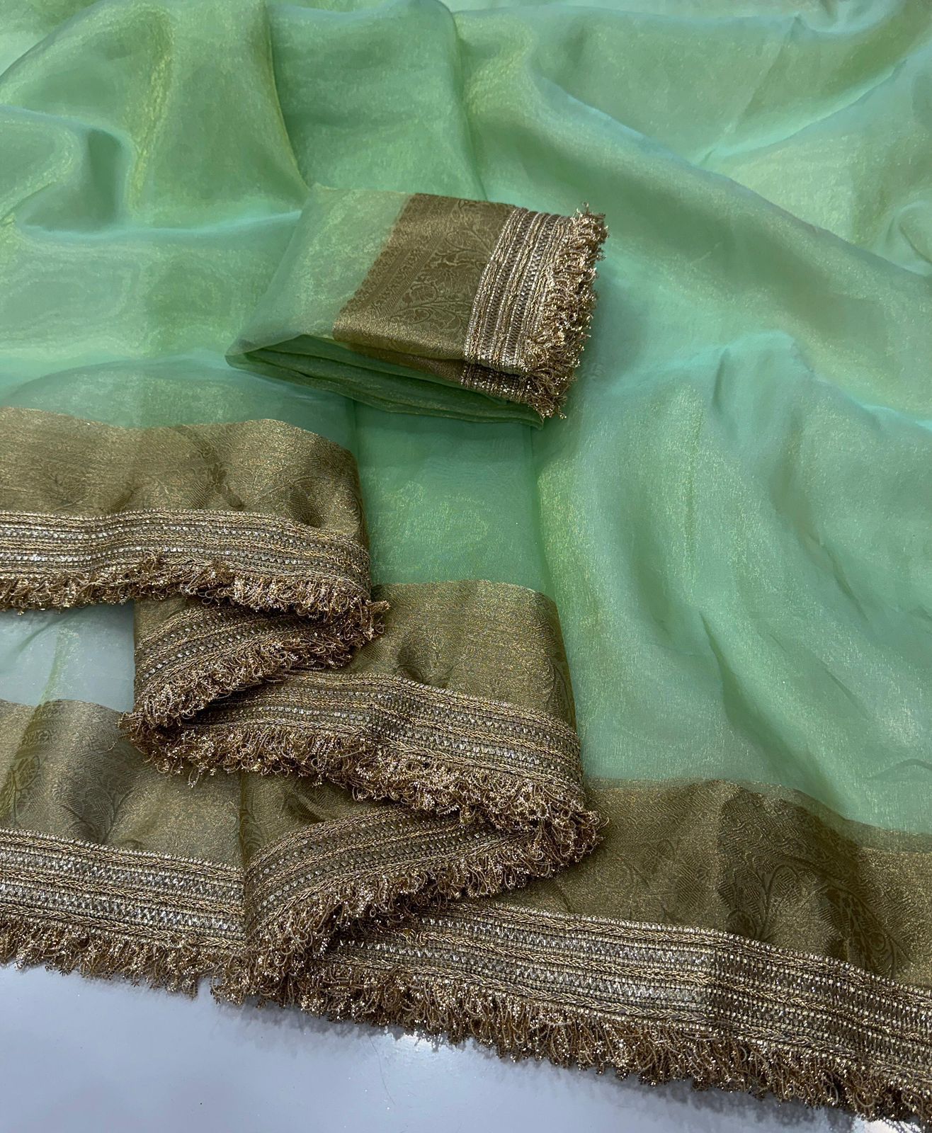Banarasi Premium glass Tissue Silk saree
