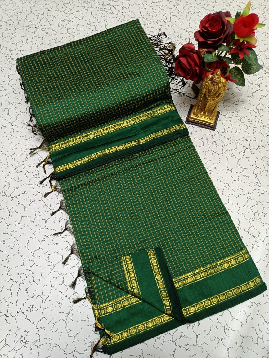 Kalyani Vintage Checked gap boarder saree