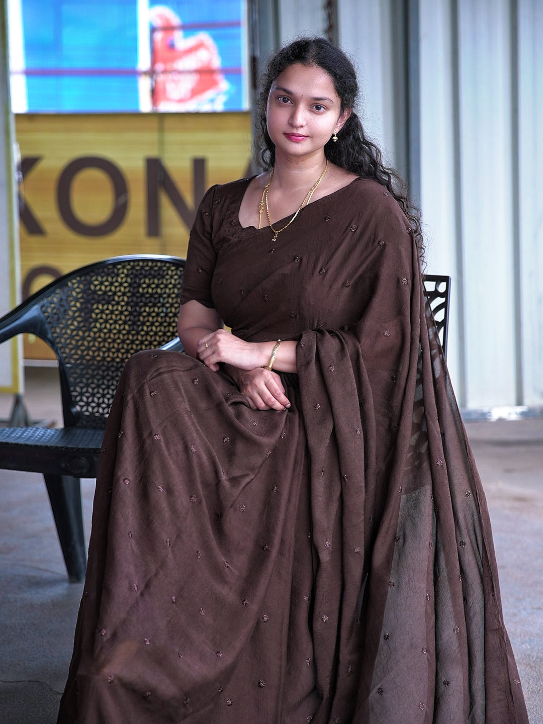 Coffee crush original beads buttis saree