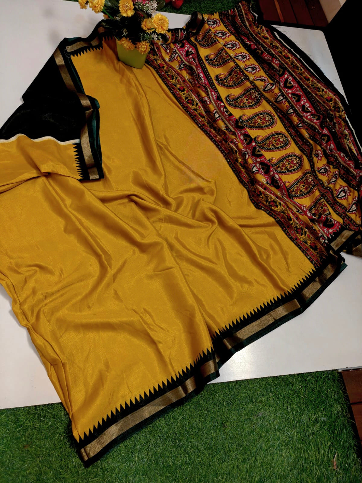 Mul Chinnon patola saree