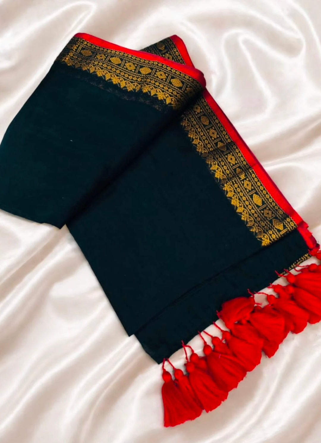 Mul cotton 120 courier zari boarder saree