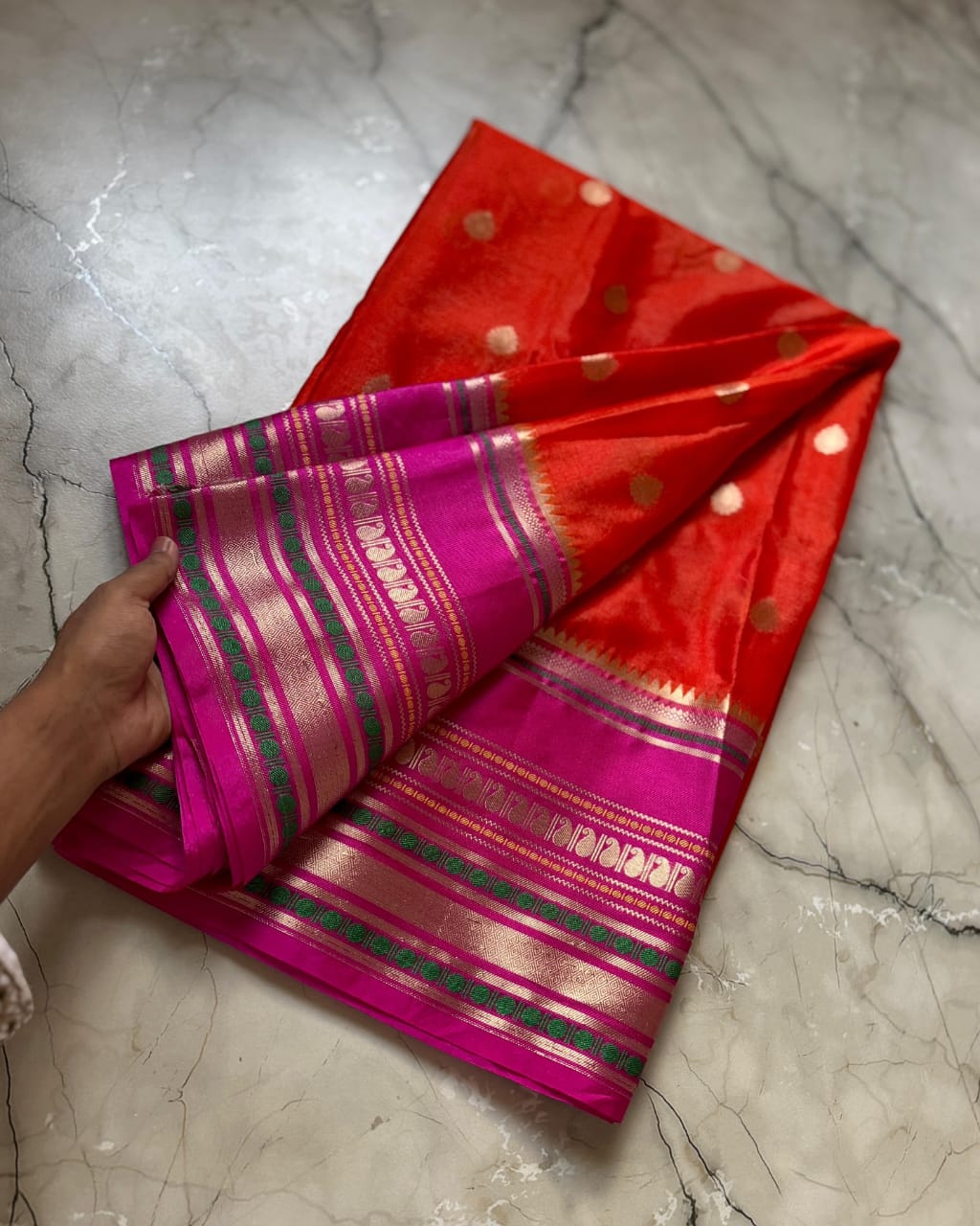 Banarasi soft katan silk contrast boarder saree