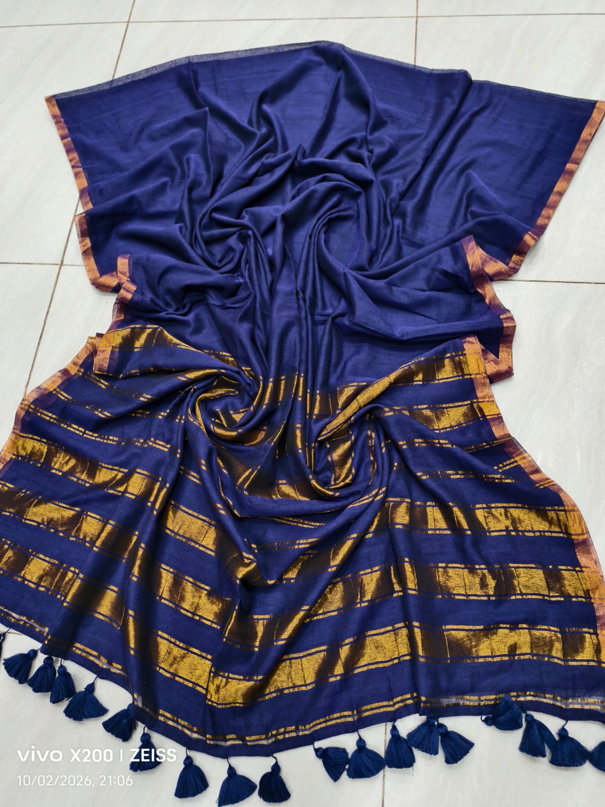 Pure mul cotton zari stripes with tassels saree