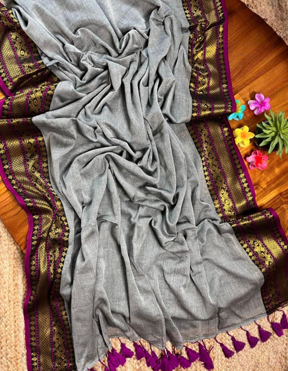 Mul cotton 120 courier zari boarder saree