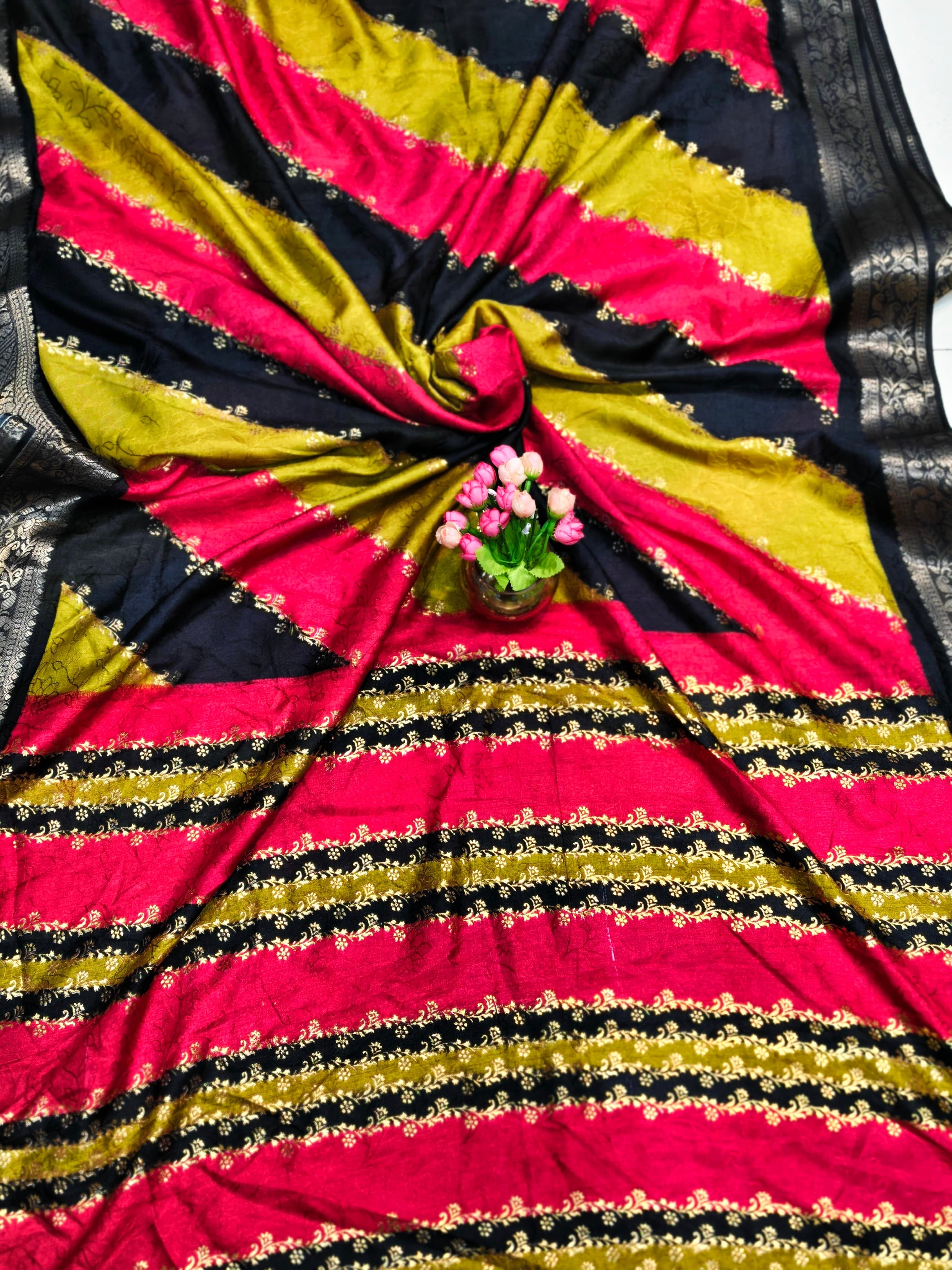 Marshmallow Matte Georgette Rangkat Saree