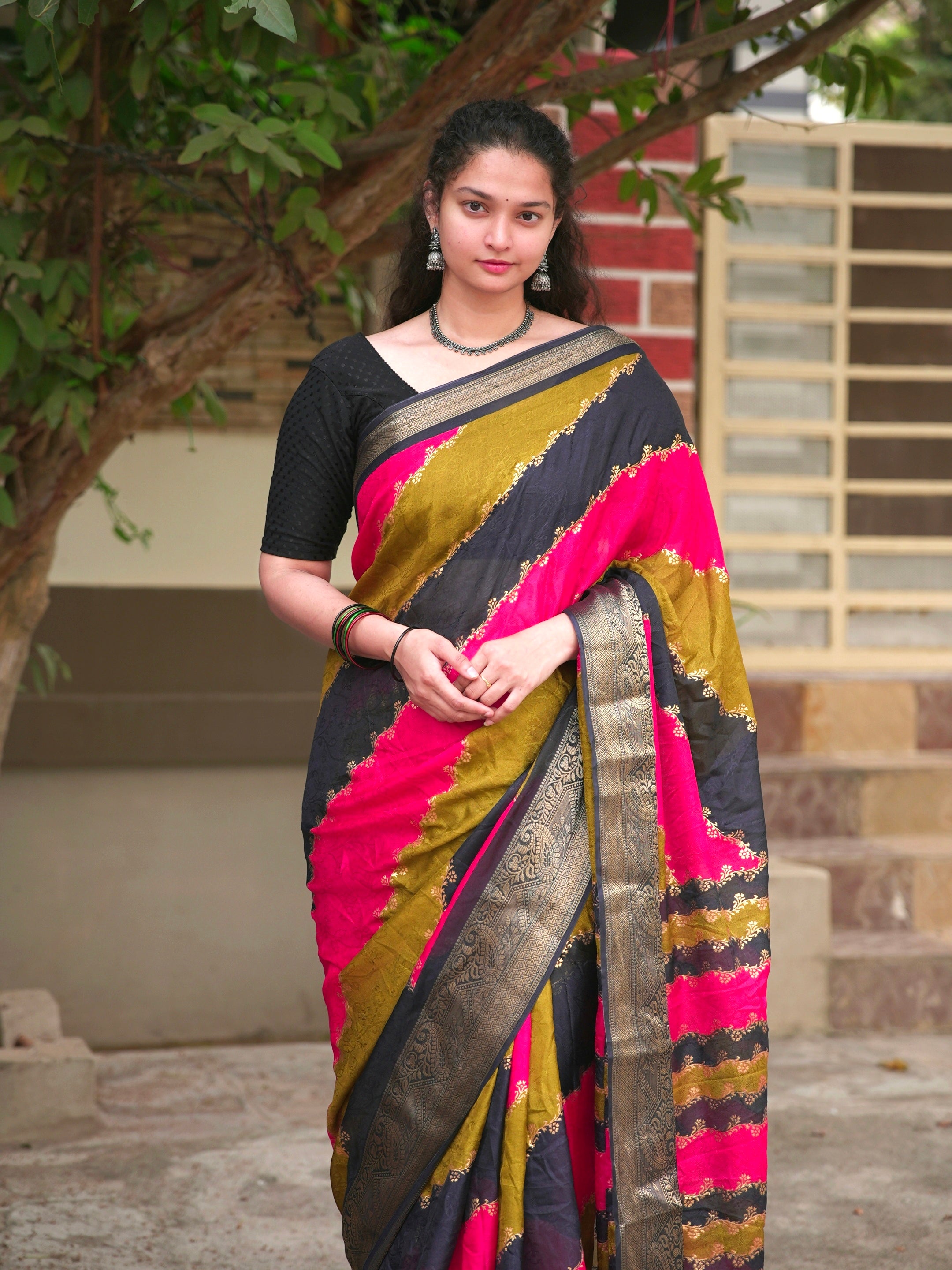 Marshmallow Matte Georgette Rangkat Saree