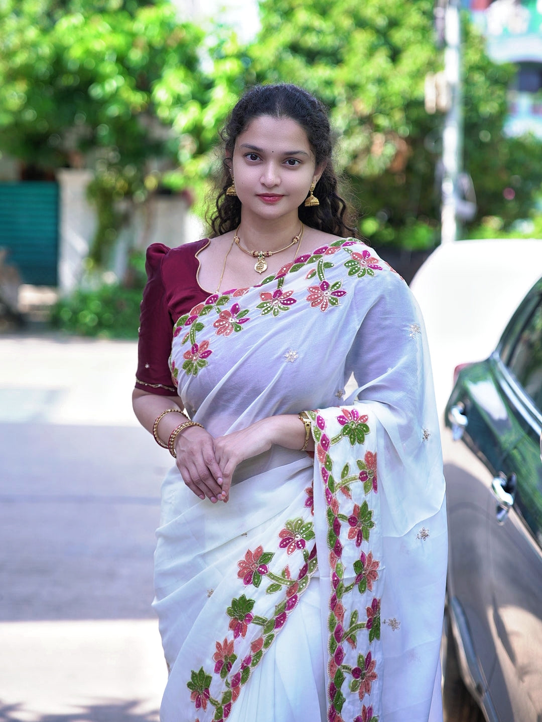 Premium applique work cut boarder saree