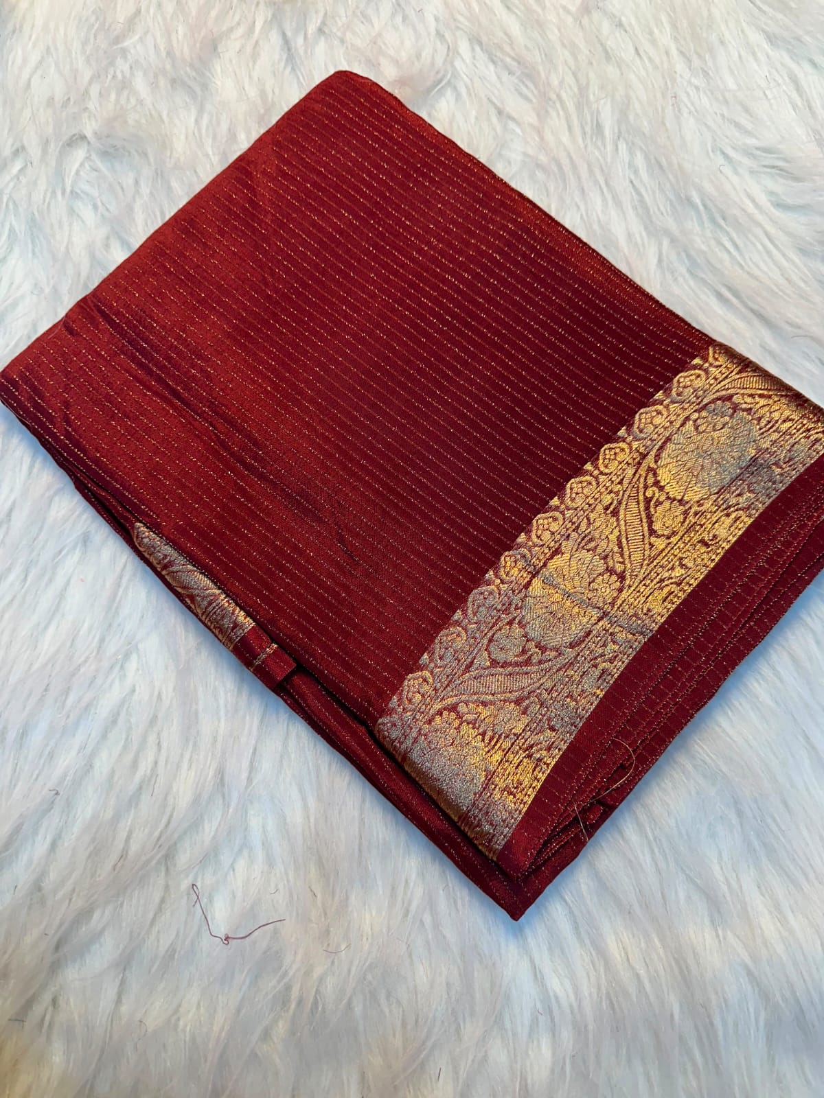 Pure chinnon flower jacquard zari saree