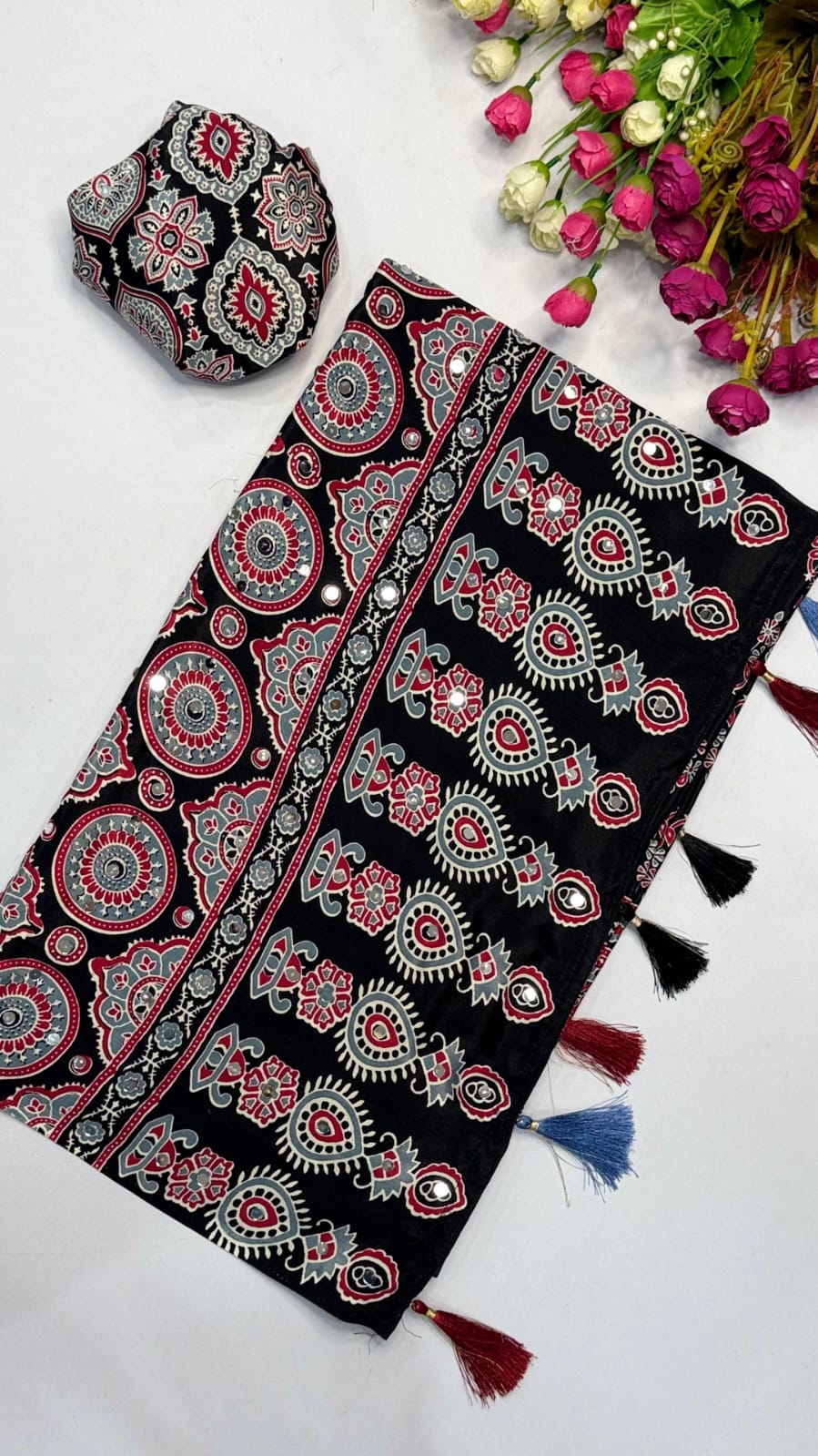 Ajrak mirror trending saree
