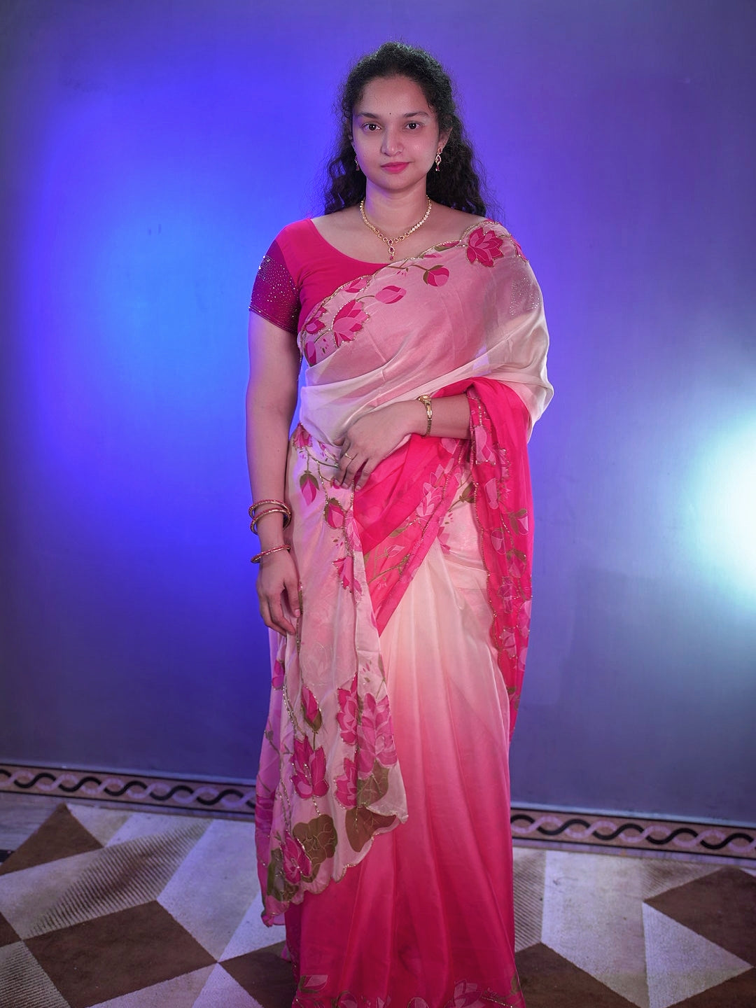 Soft teby silk lotus katli handwork dual shade saree