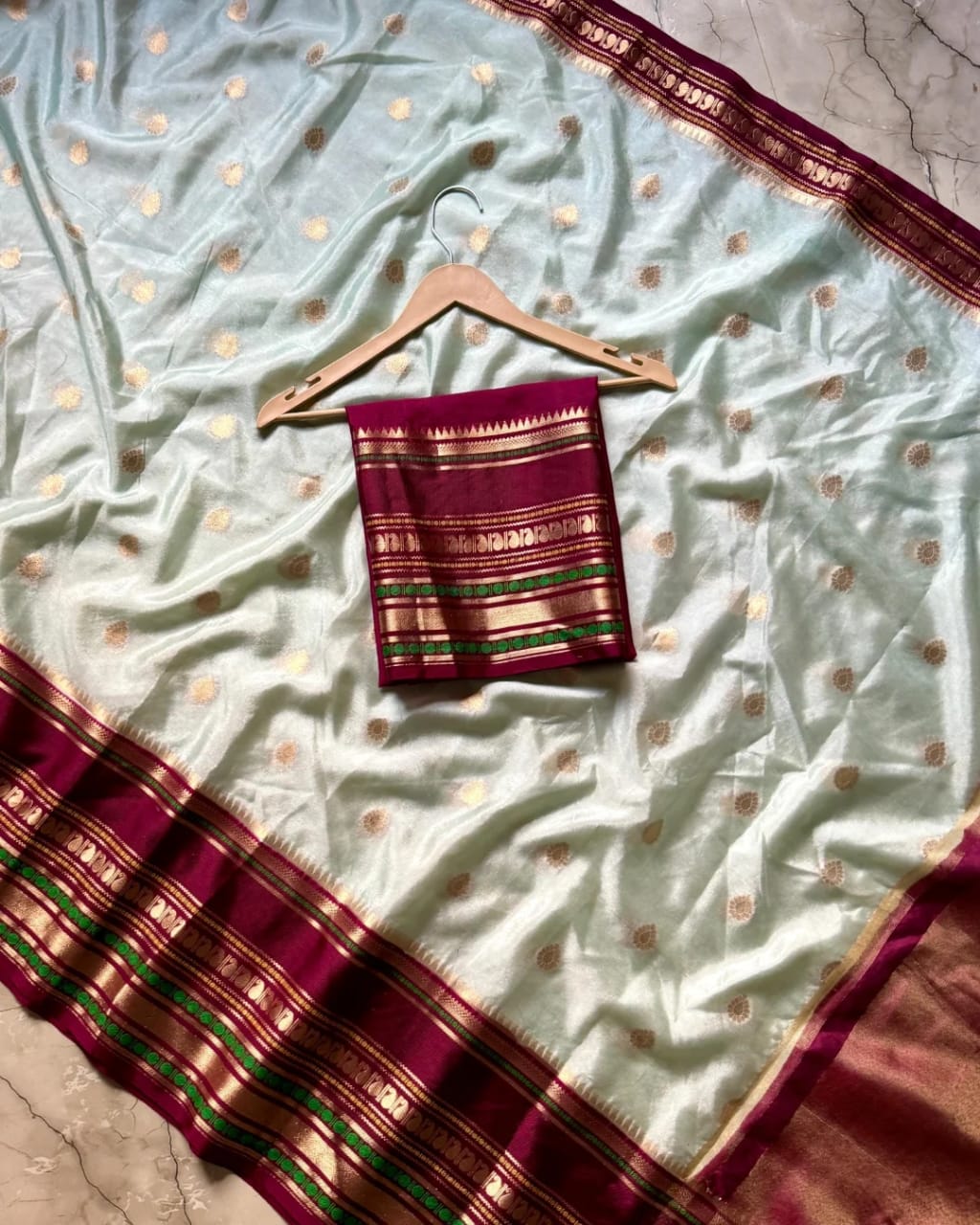 Banarasi soft katan silk contrast boarder saree