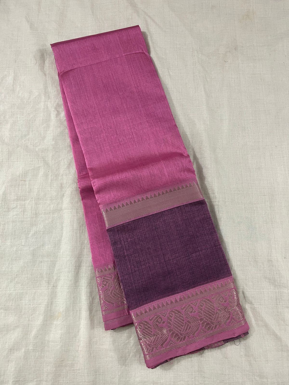 Nara brahmani inspired Mangalagiri pattu saree