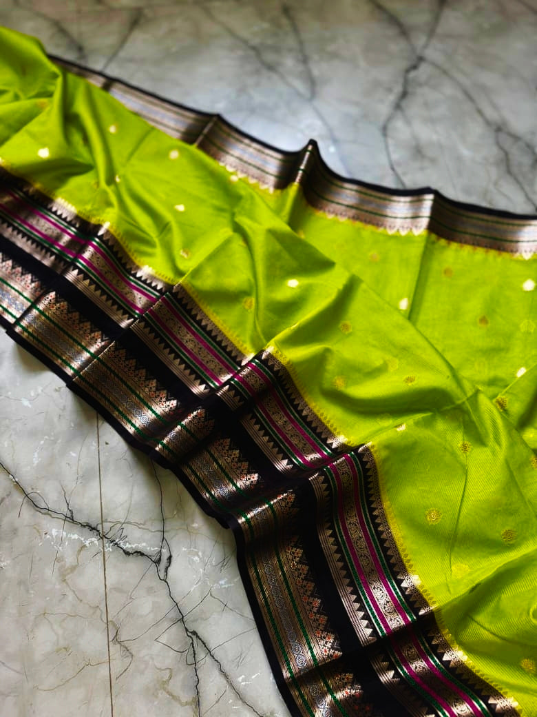 Banarasi soft katan silk contrast boarder saree