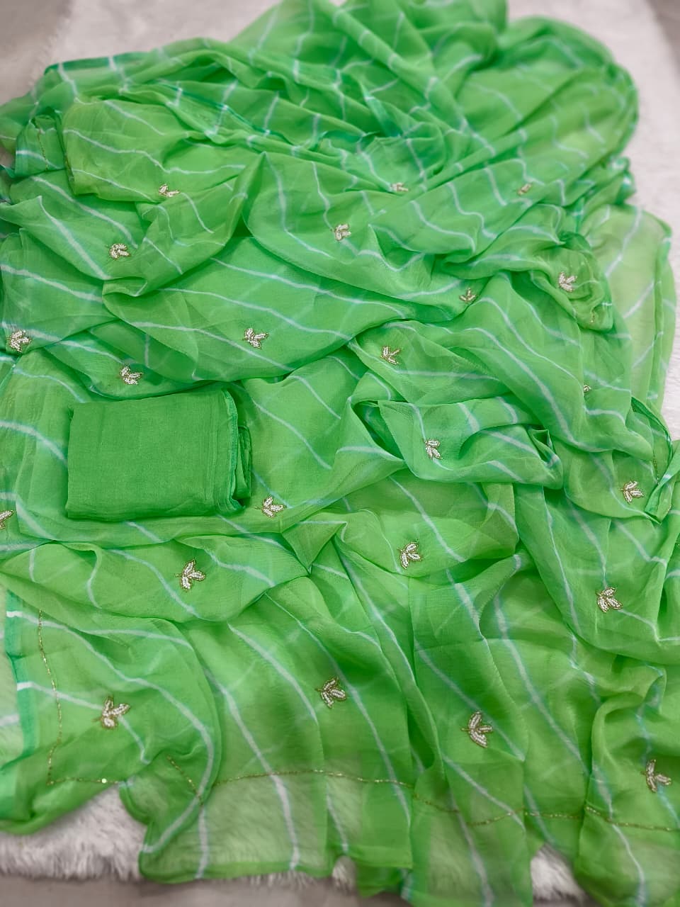 Chiffon lehriya leaf buttis handwork saree