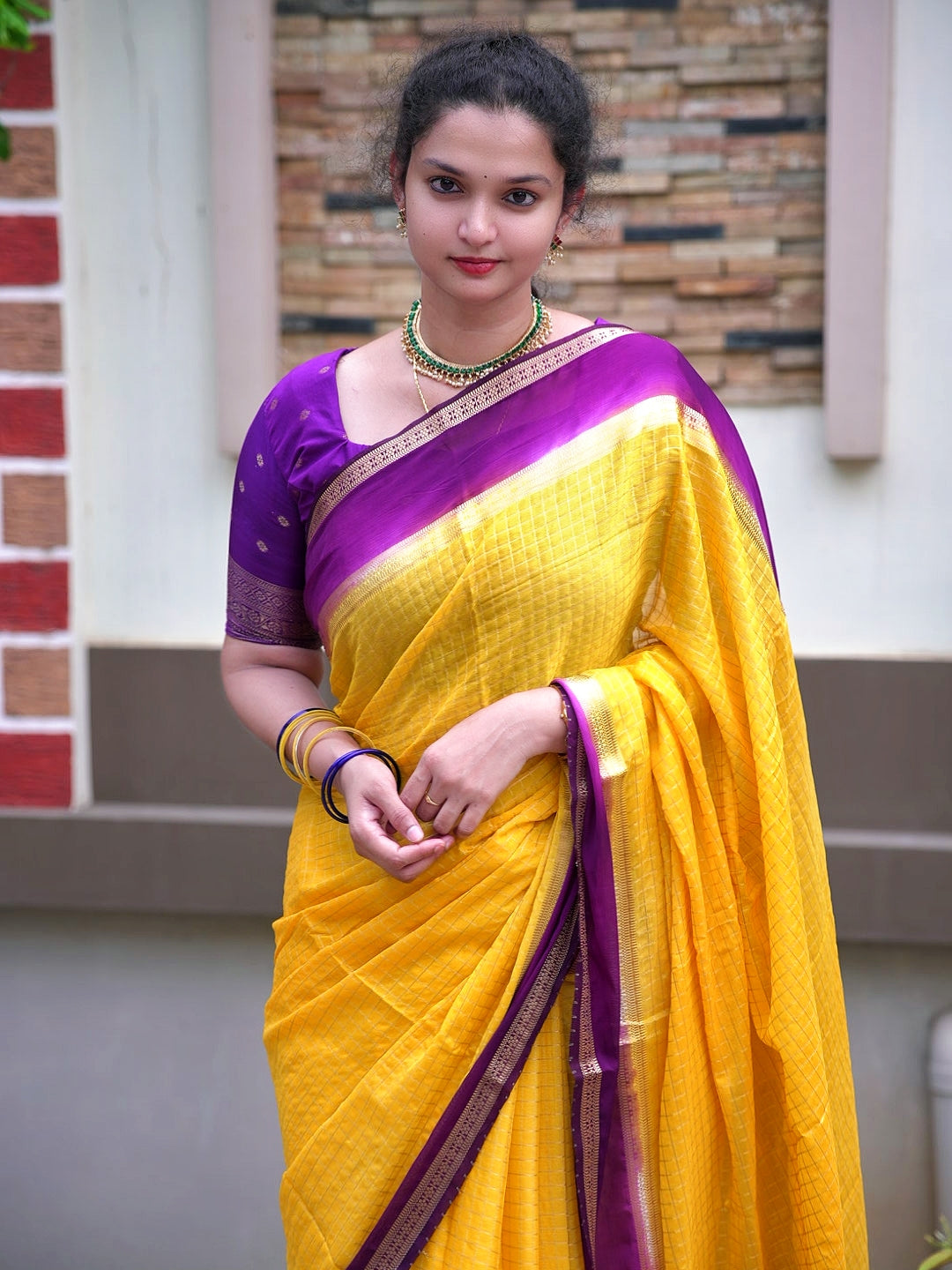 Chinnon weaving check saree with bentex boarder