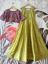 Tissue gown with Position work Coat