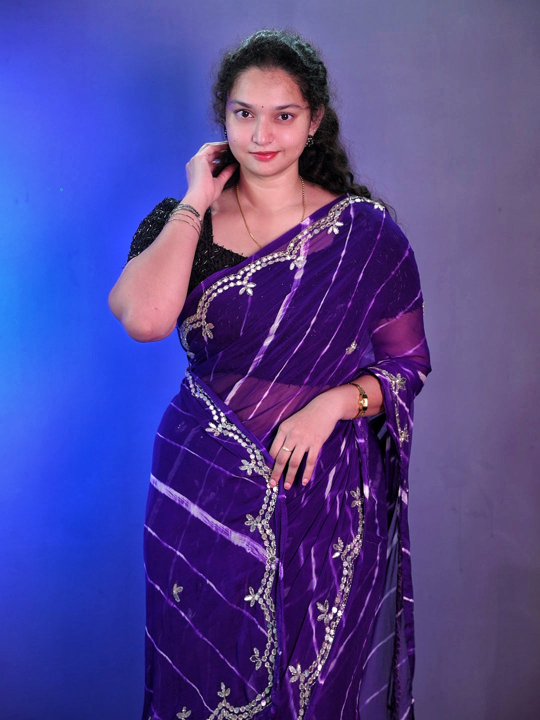 Lehriya chiffon mirror work saree